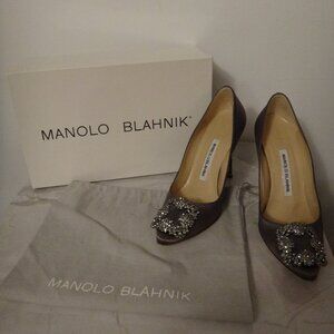 Manolo Blahnik grey satin jewel buckle pumps